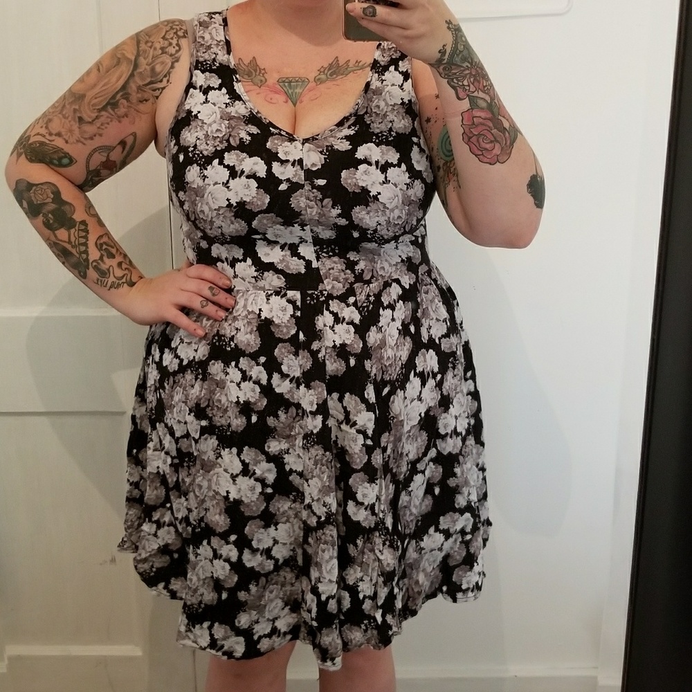 Hot topic flower dress