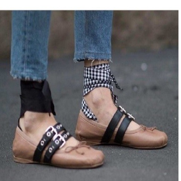 =one left= Lace up Ballet flats - Picture 4 of 8