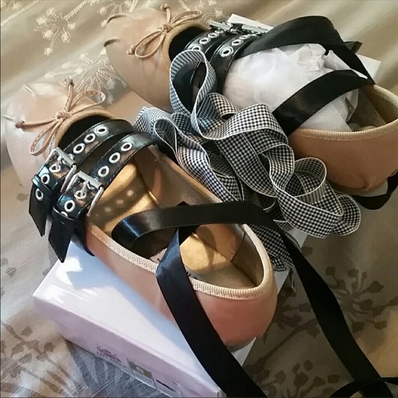 =one left= Lace up Ballet flats - Picture 2 of 8