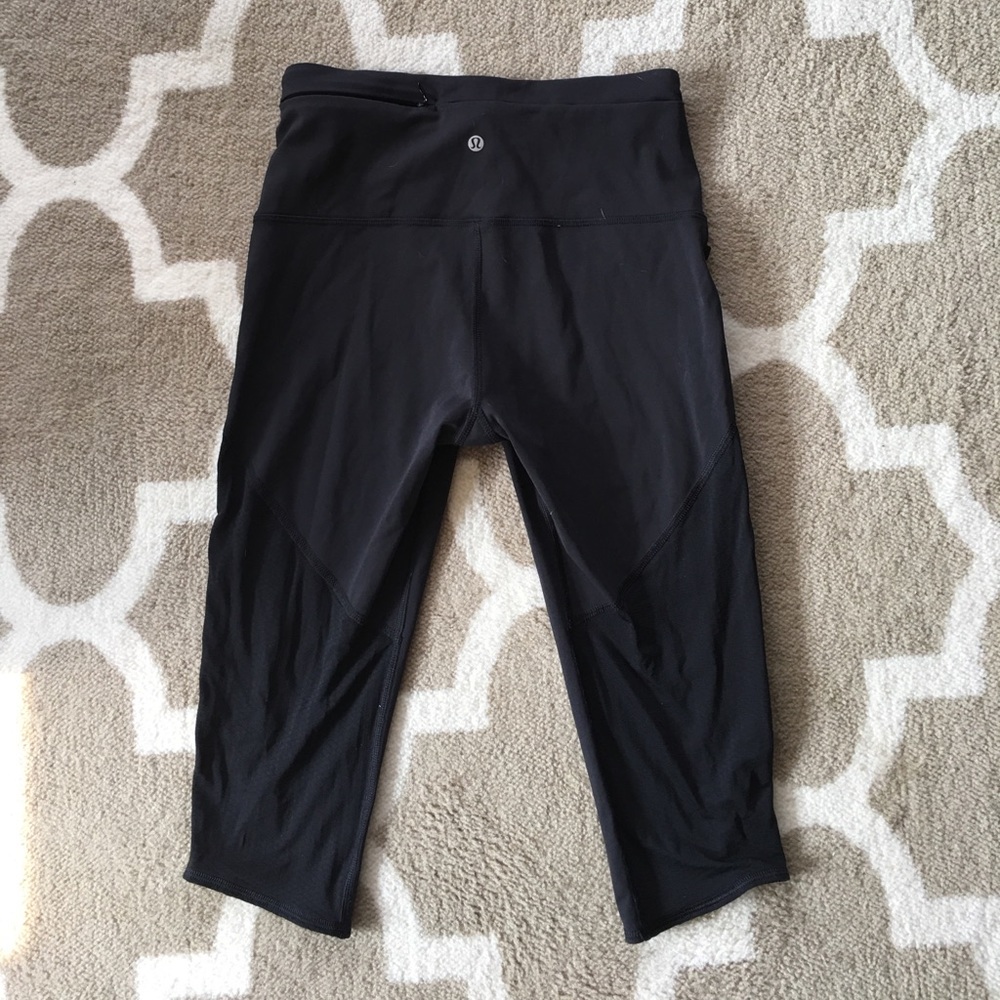 Lululemon Black Crop Yoga Pants