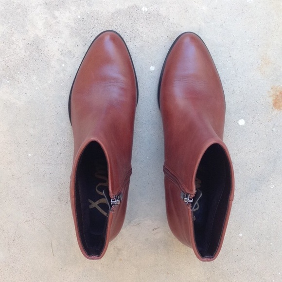 Sam Edelman 'Joey' Bootie in Burnt Umber - Picture 2 of 8