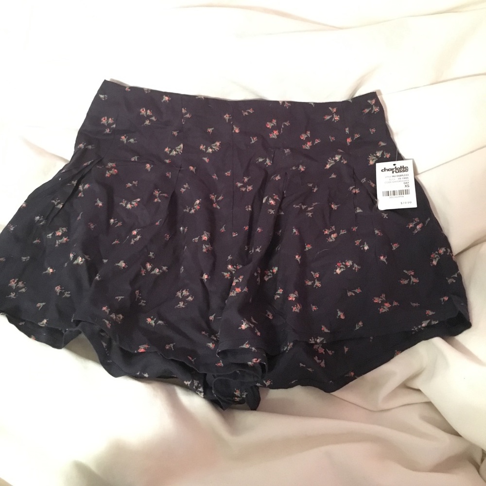 Navy blue floral flowy shorts
