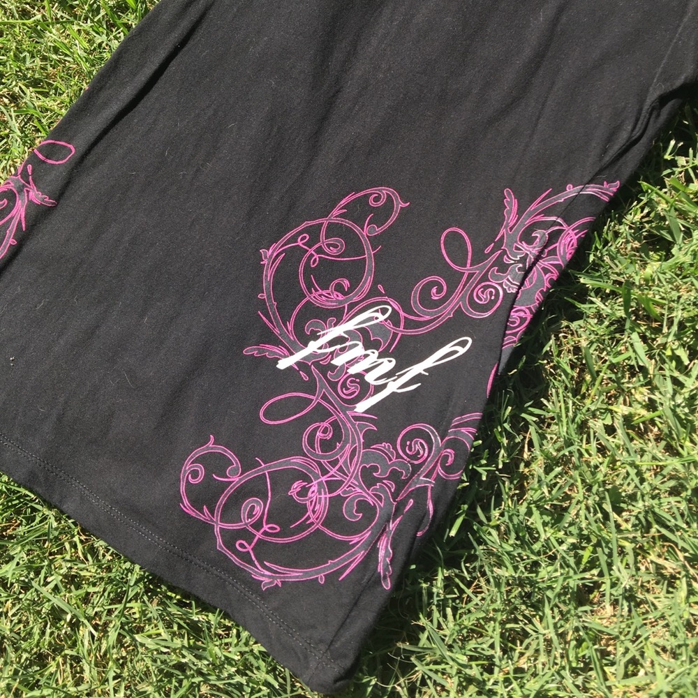 cute FMF tee 💕