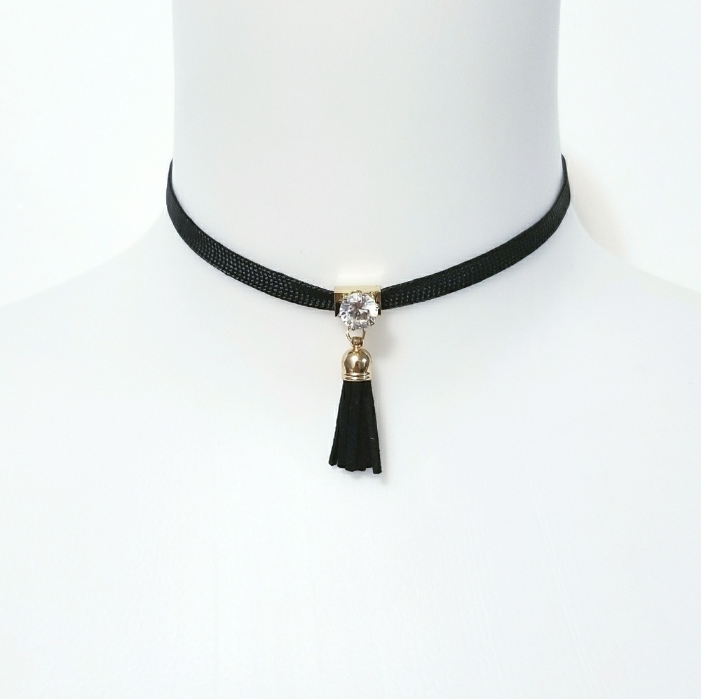 🚫SOLD🚫Black Thin Diamond W/Fringe Tassel Choker