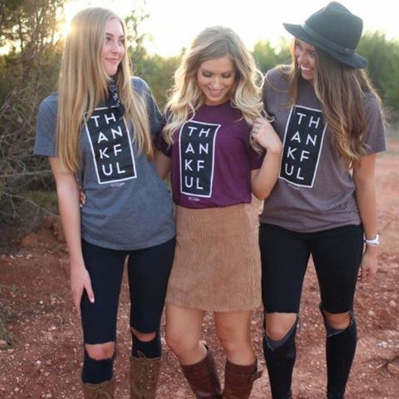 LAST 1!!! XL Cranberry Thankful luxury graphic tee - Picture 2 of 8