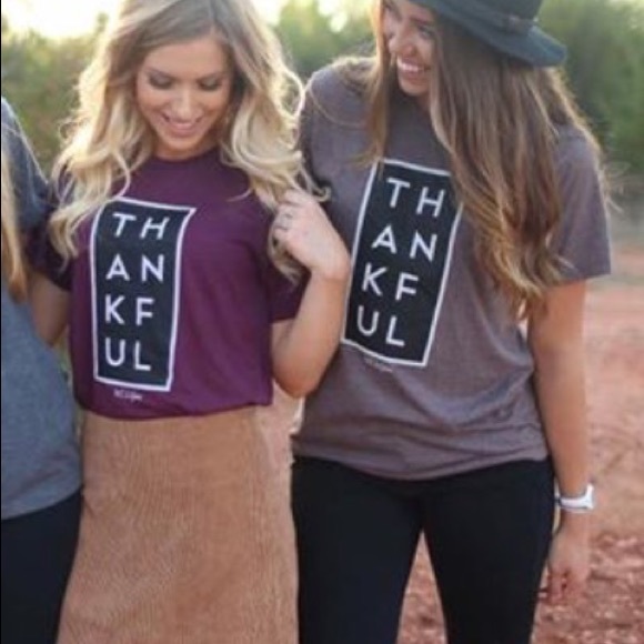 LAST 1!!! XL Cranberry Thankful luxury graphic tee - Picture 3 of 8