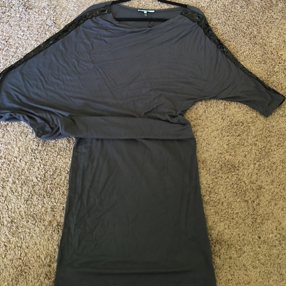 Dolman sleeved mini stretch dress xs sequins