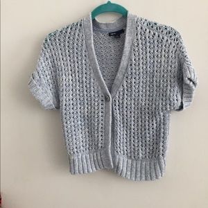 Sleeveless cardigan