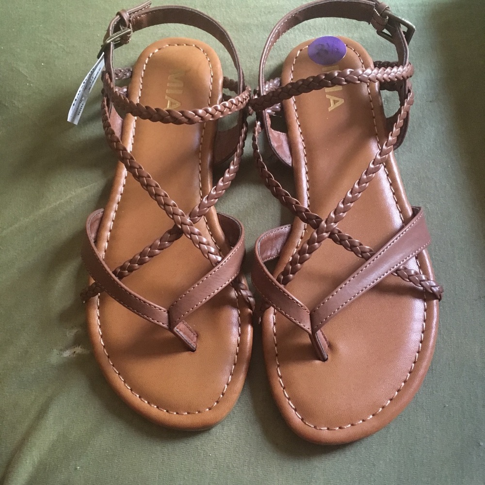 MIA Mayra sandals in luggage color