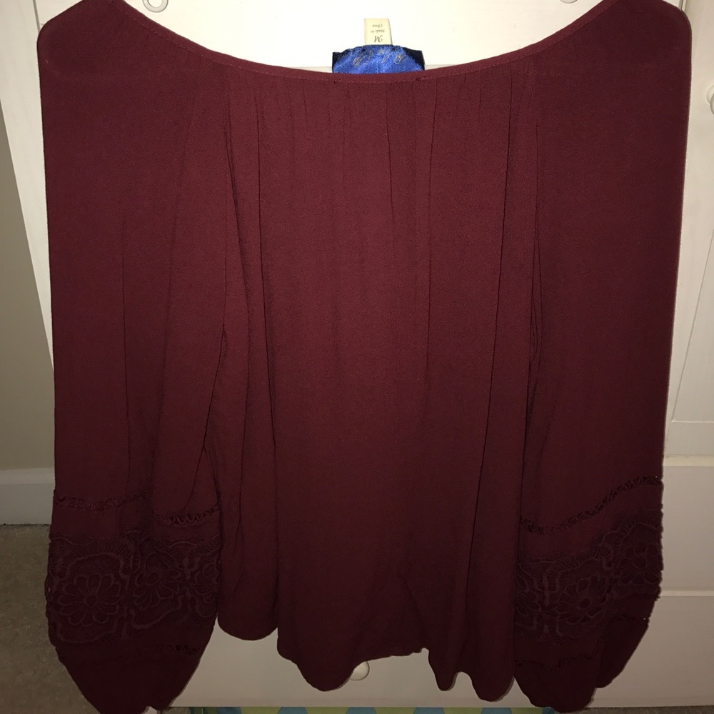 Francesca's long sleeve blouse - Picture 4 of 8