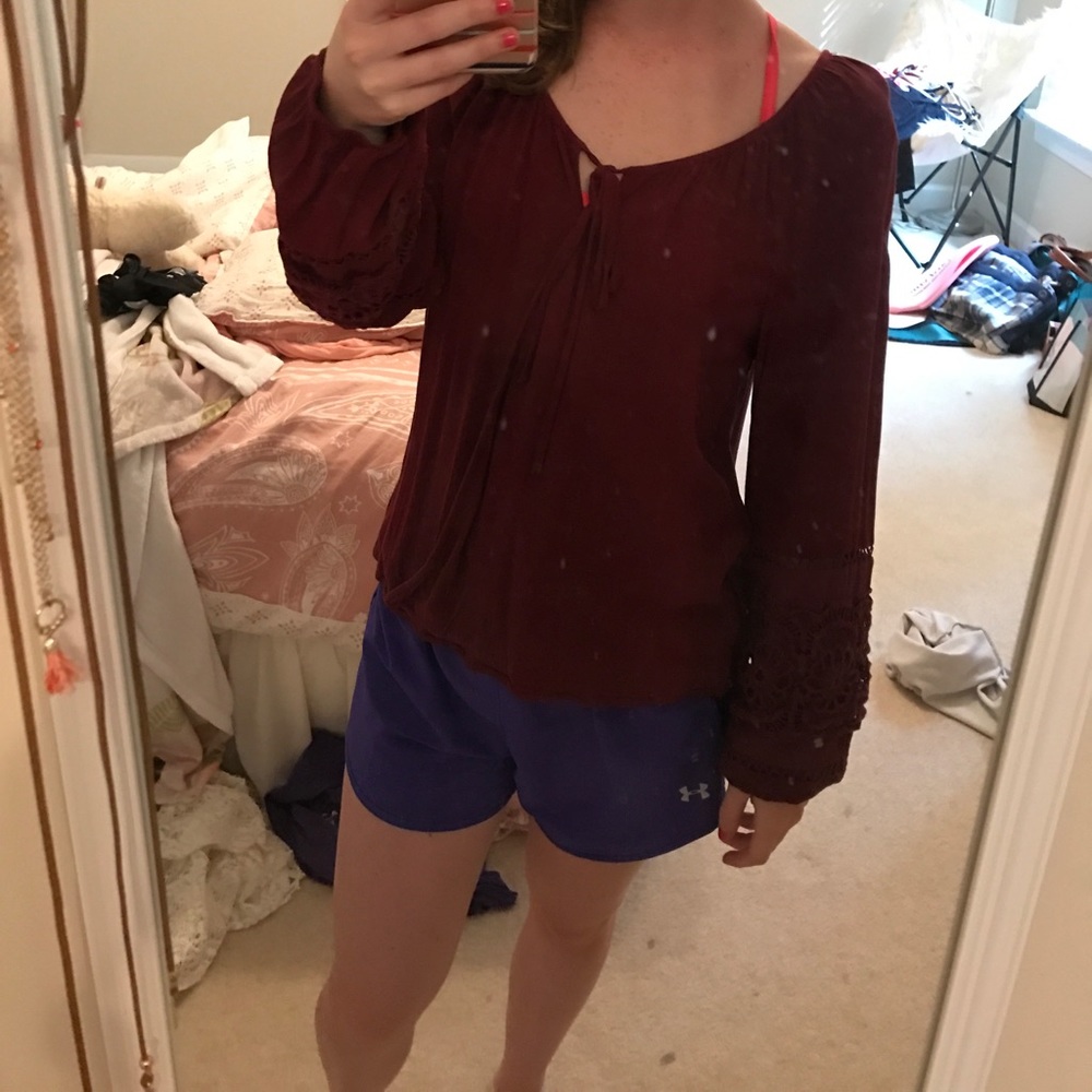 Francesca's long sleeve blouse - Picture 8 of 8