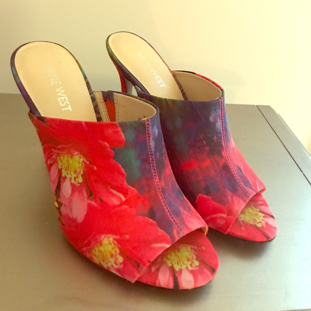 Floral shoes