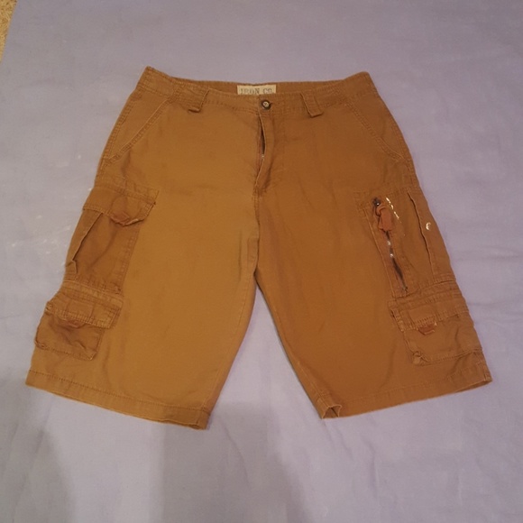 Iron Co. Brown Cargo Shorts!! - Picture 1 of 6