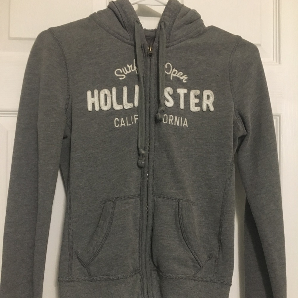 Grey Hollister sweatshirt