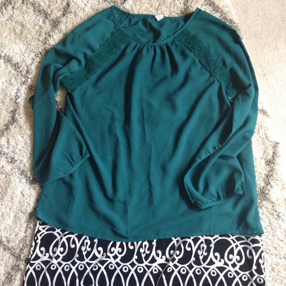 Old Navy Tops - Old Navy Emerald green blouse size L