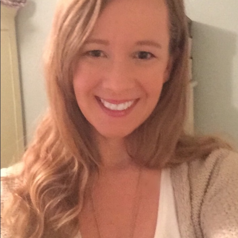 Meet your Posher, Laura