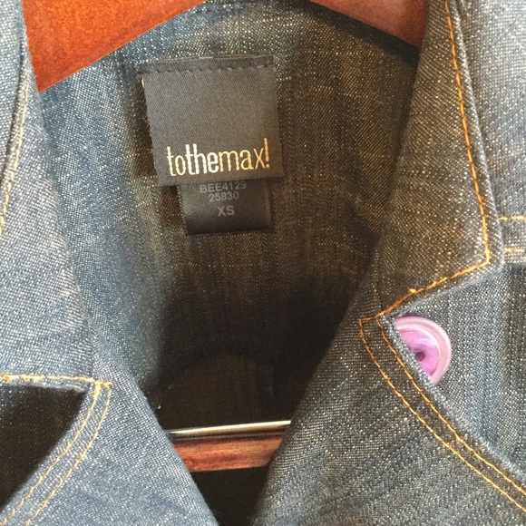 ⬇️PRICE-SASSY LIGHT JACKET🌹 - Picture 4 of 6