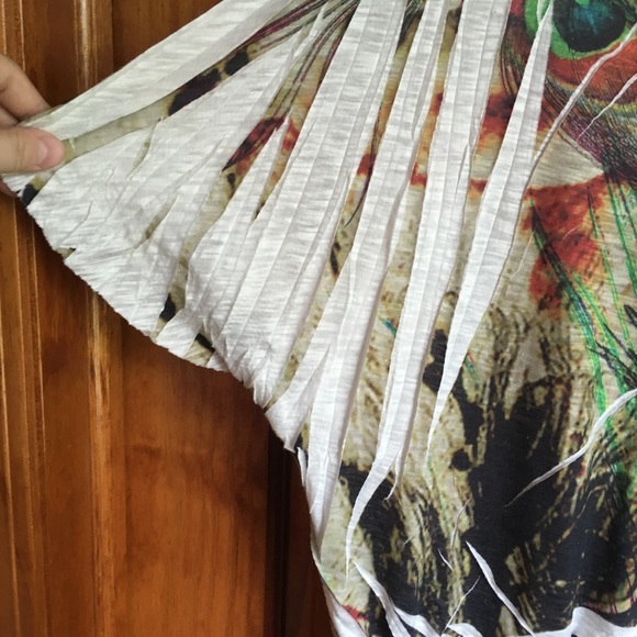 Adorable Patterned Shirt🌸 - Picture 4 of 4