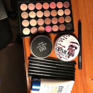 Makeup bundle