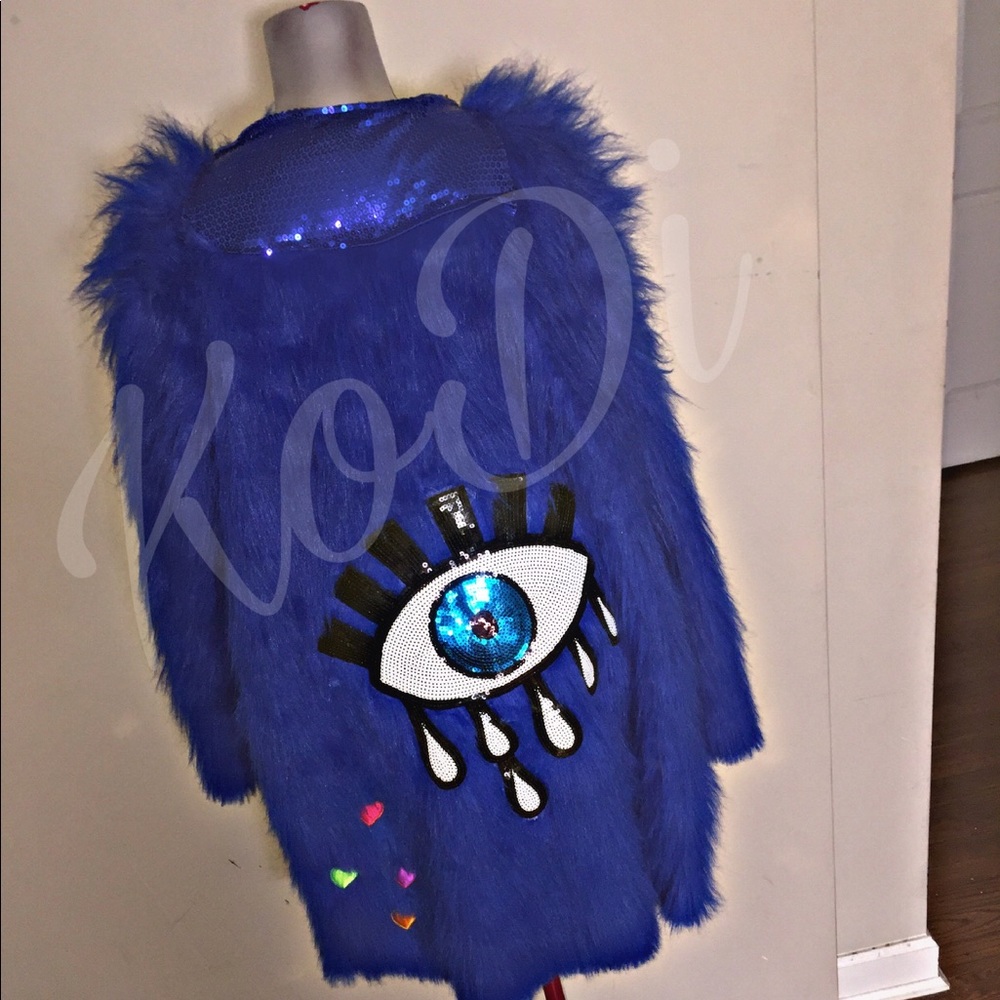 I SEE YOU FAUX FUR COAT ( OFF THE RUNWAY )