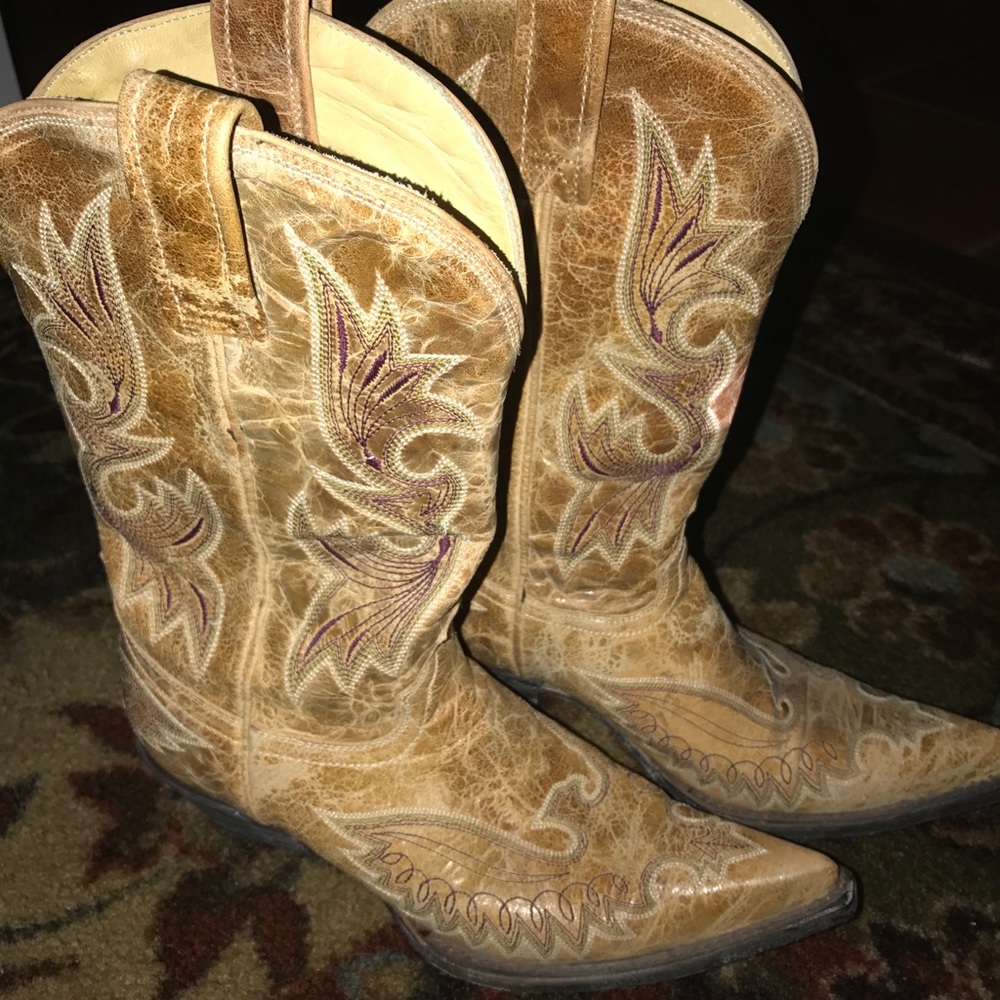 Corral (Brand) Distressed Boots