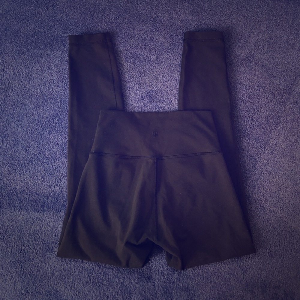 Lululemon size 4 black luxtreme high times
