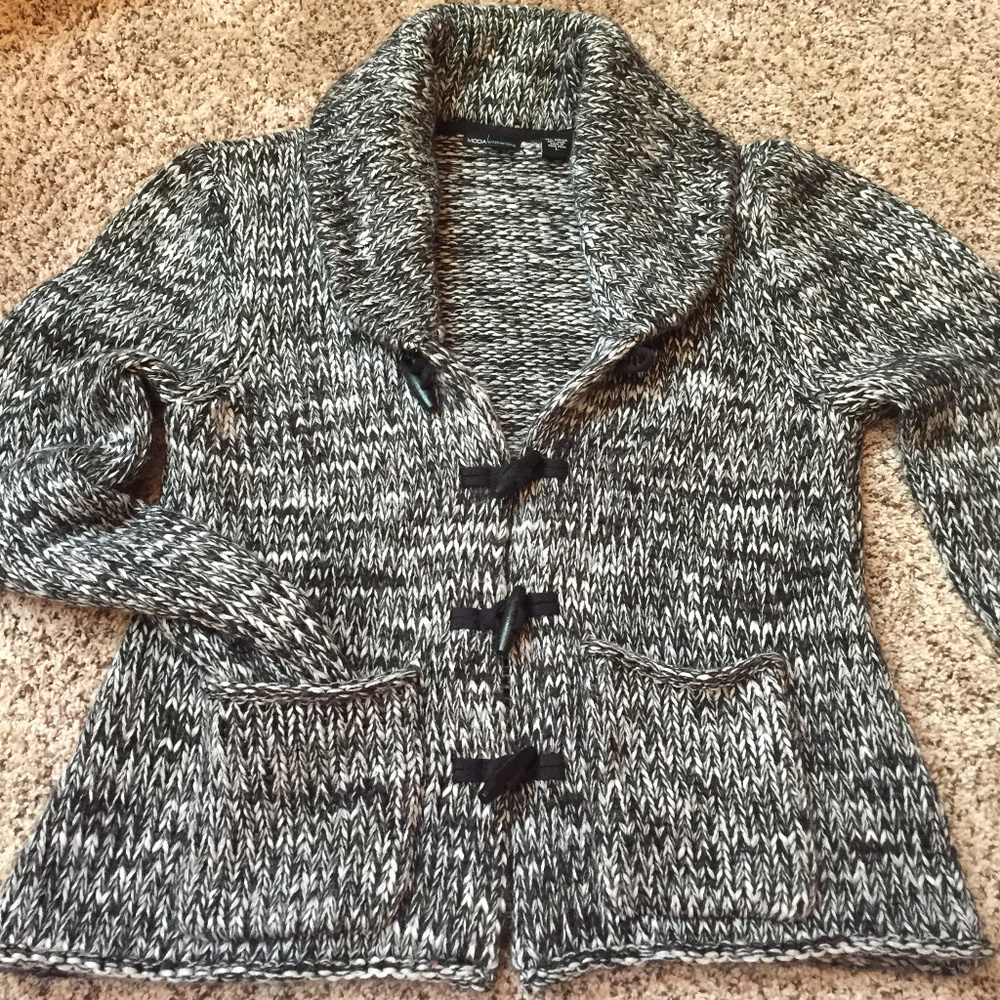 Victoria Secret Moda International Sweater