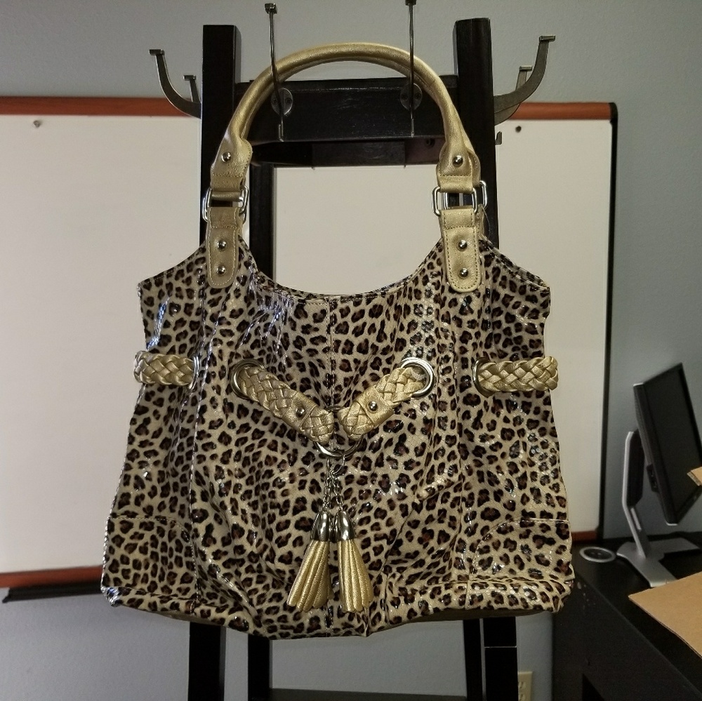Brand new purse