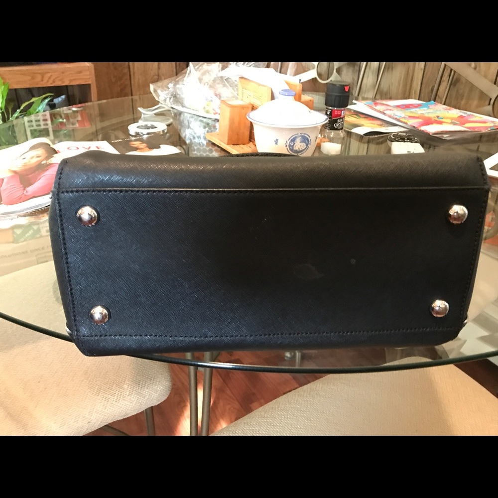 Michael Kors - Picture 3 of 7