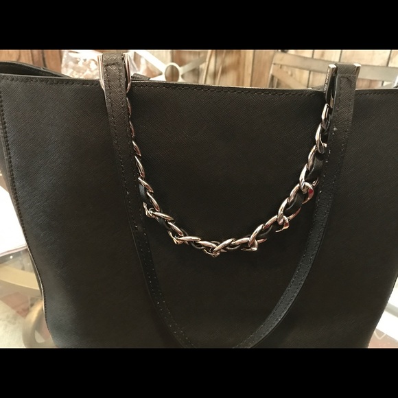 Michael Kors - Picture 2 of 7