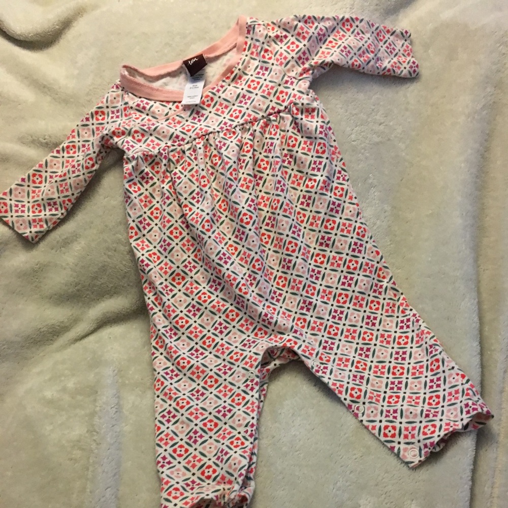 Tea Collection girl's long sleeve romper