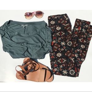 LuLaRoe one size Leggings