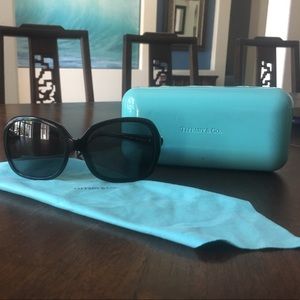 Used Tiffany sunglasses 😎
