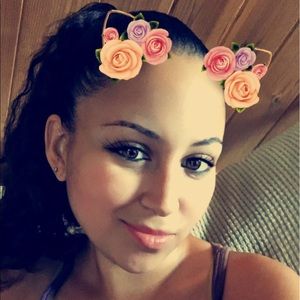 Meet your Posher, Nicole