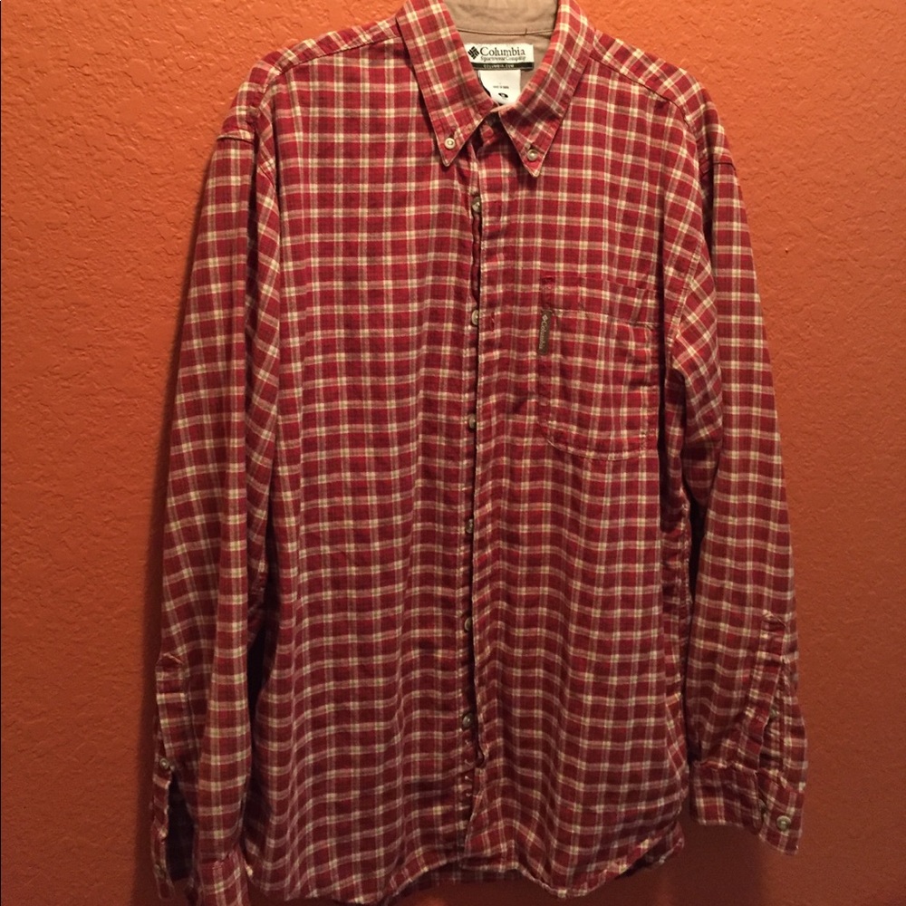 Columbia sportswear men's long sleeve shirt.
