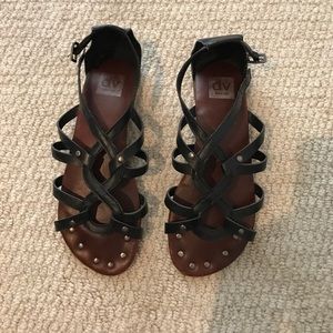 DV criss cross sandals