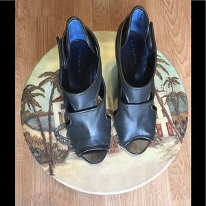 GRAY PEEP-TOE SHOEBOOTY!  NWOT.