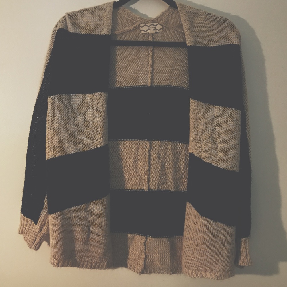 •STRIPED CARDIGAN•