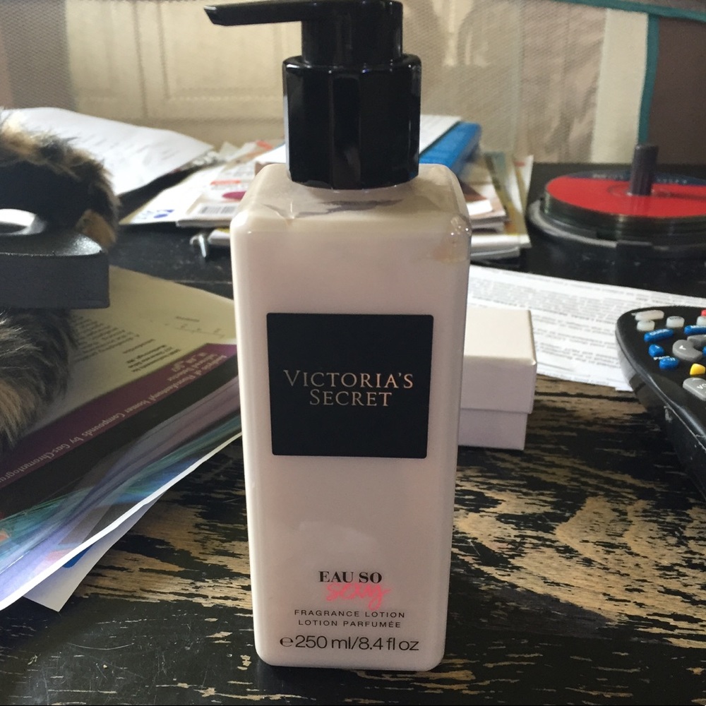 eas so sexy victoria secret body lotion
