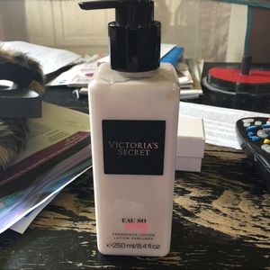 eas so sexy victoria secret body lotion