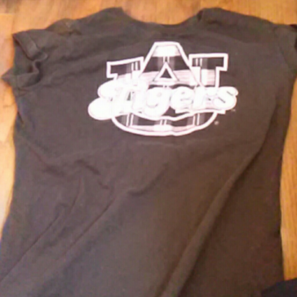 Auburn shirt
