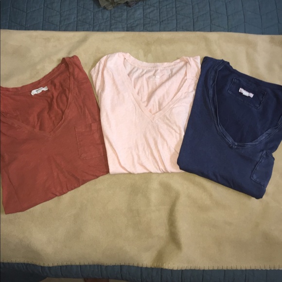 V-neck BUNDLE - Picture 1 of 5