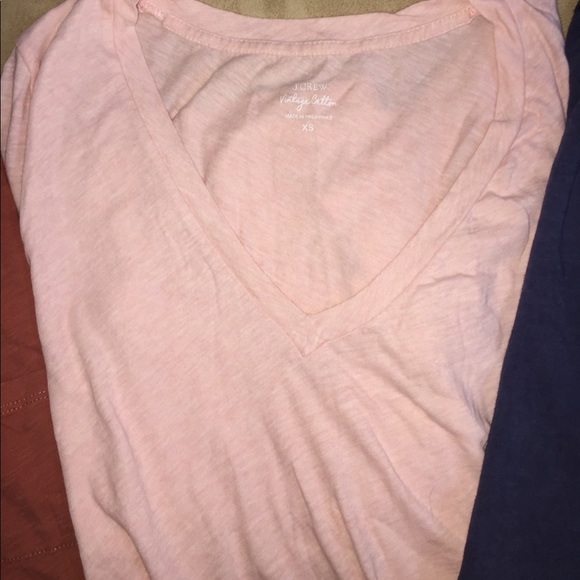 V-neck BUNDLE - Picture 4 of 5