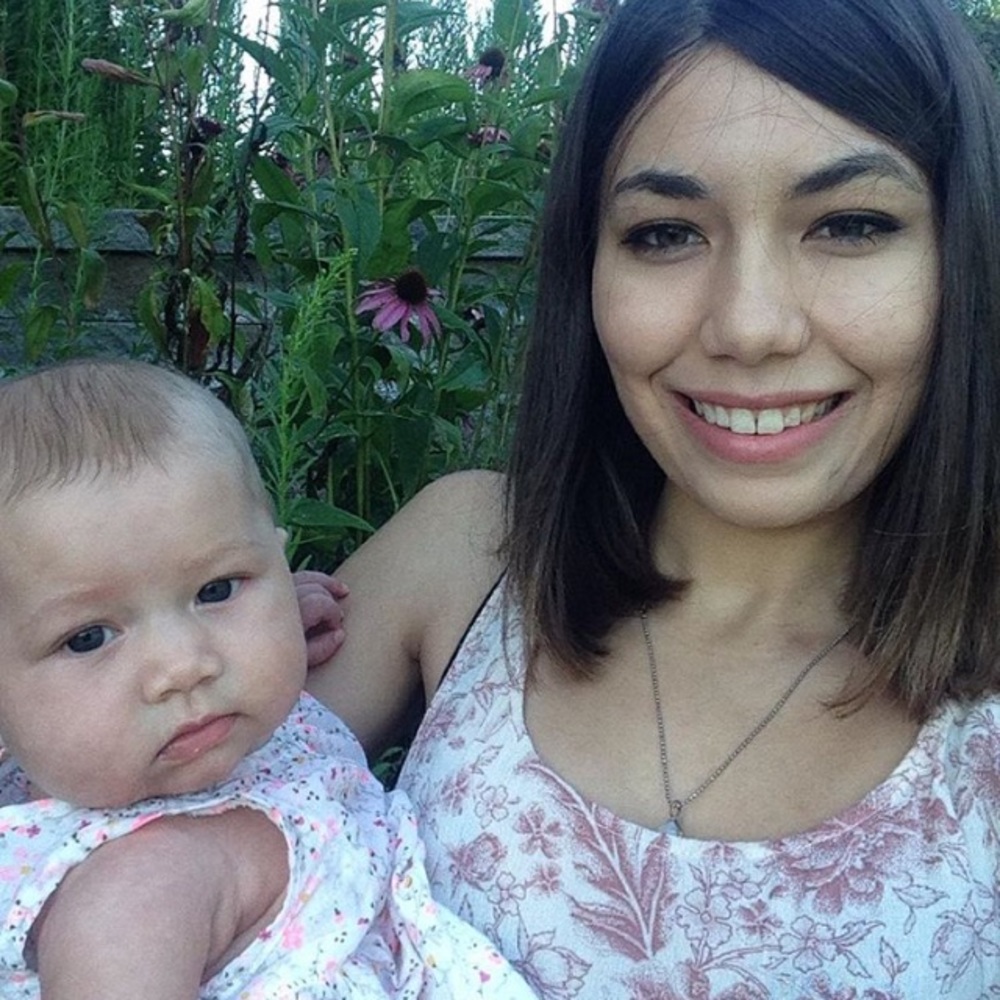 Meet your Posher, Demi