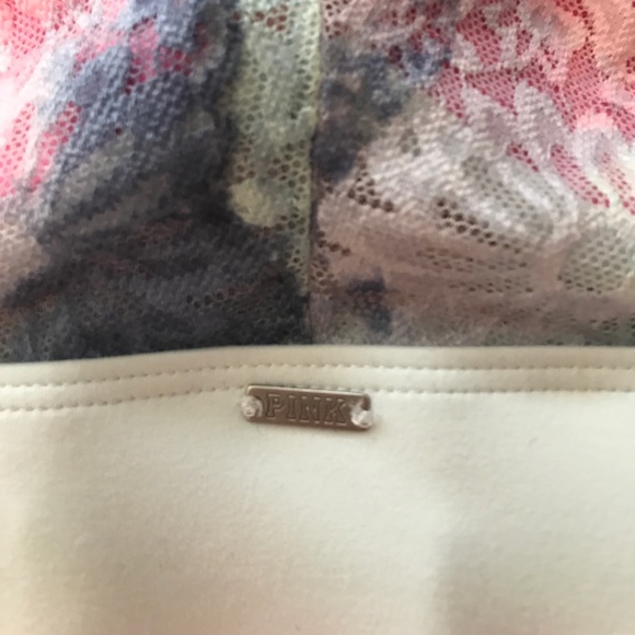 Victoria Secret Pink lightly lined razor back bra - Picture 4 of 4