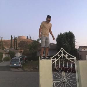 Meet your Posher, Efren