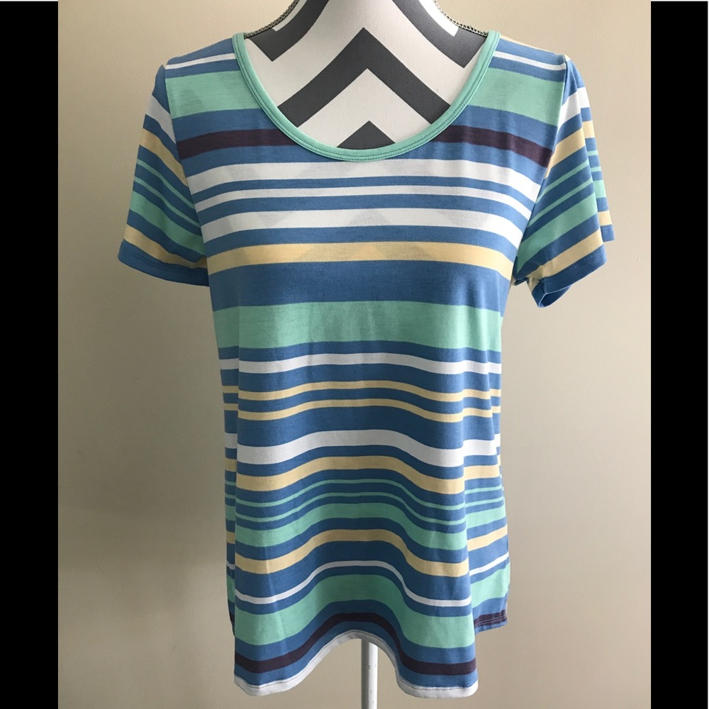 Lularoe Classic Tee