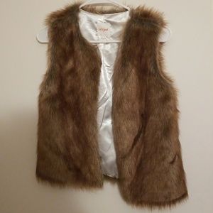 Fur vest
