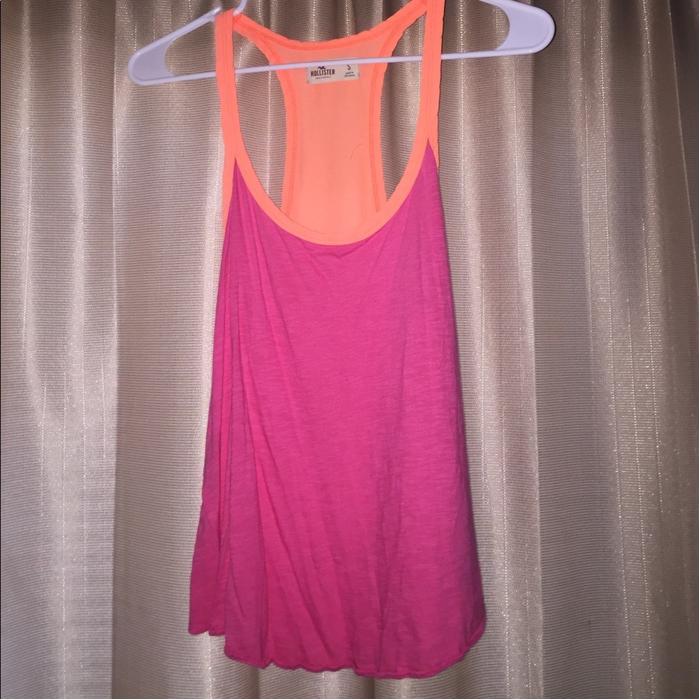 Hollsiter tank top