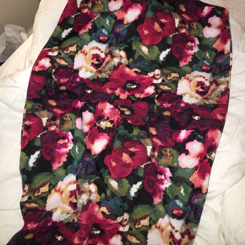 Midi dark floral skirt